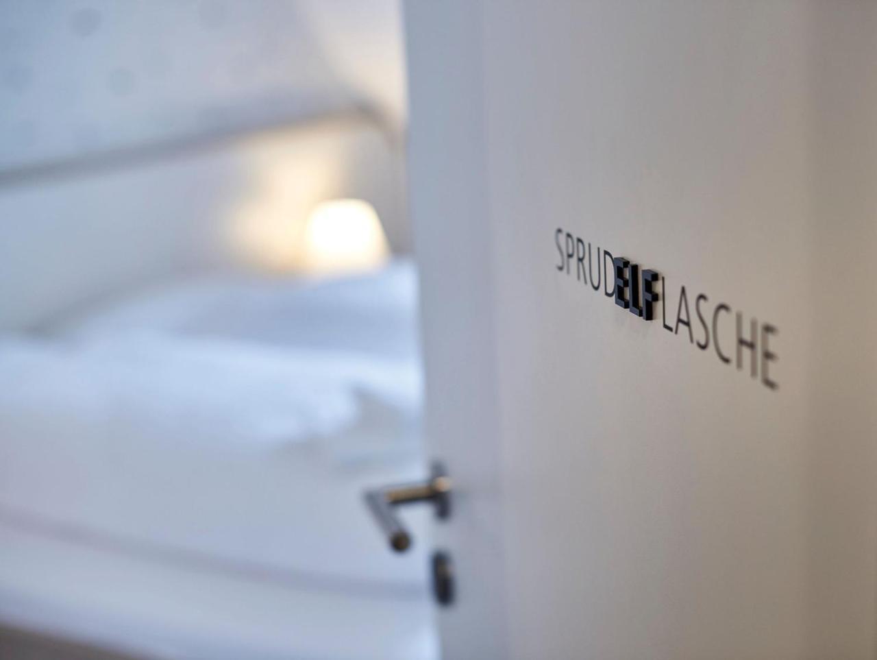 Radhotel Am Gleis Радольфцелль  Экстерьер фото